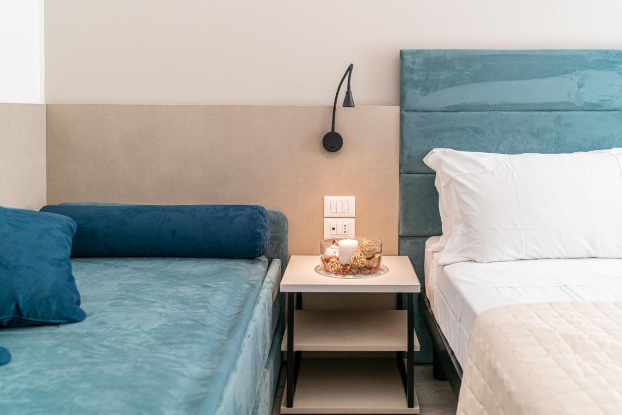 Hotel Pigalle Lido di Jesolo Buitenkant foto