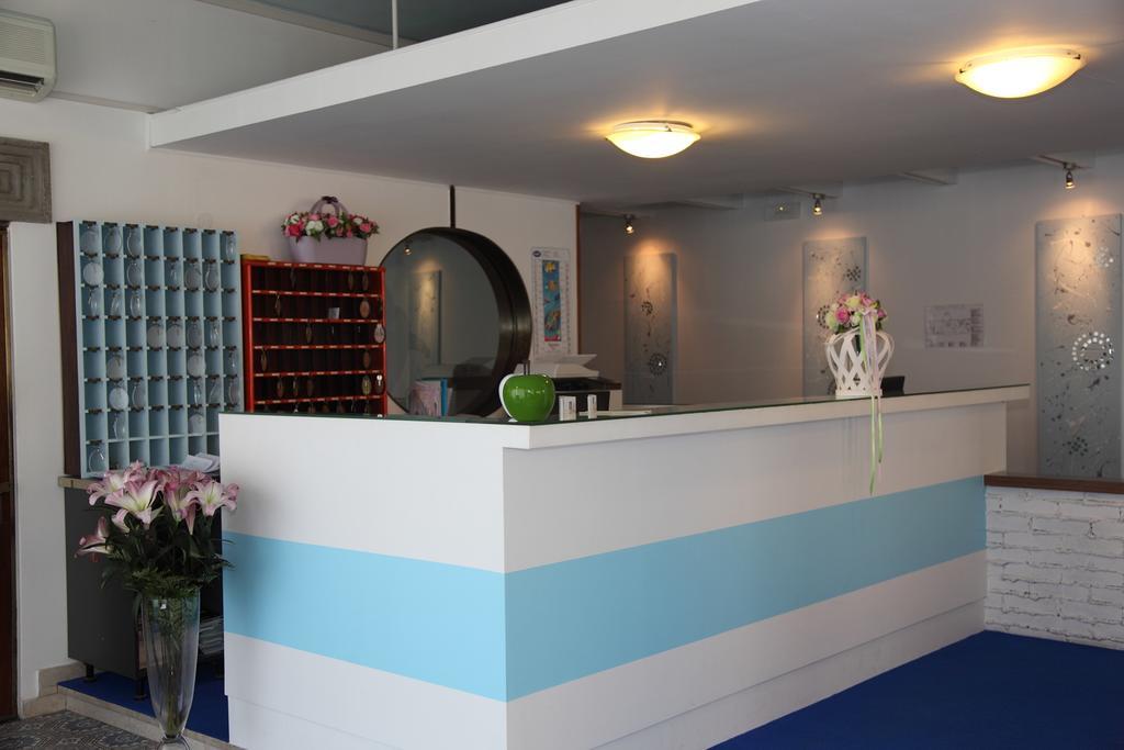 Hotel Pigalle Lido di Jesolo Buitenkant foto